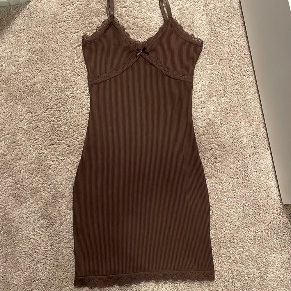Brown Bodycon Dress with Lace Hems